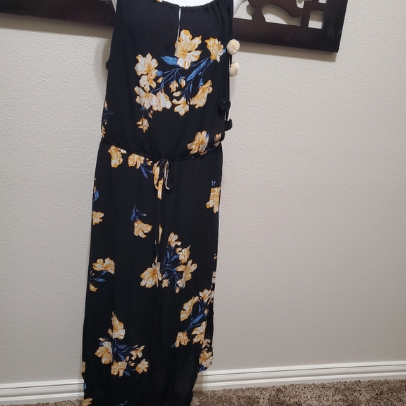 Xhilaration - Picture 1 of 6